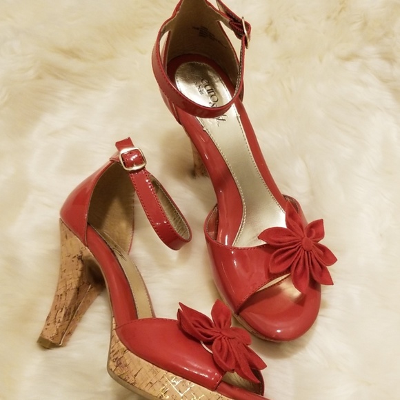 Sofft Shoes - Leather Coral Cork Heels
